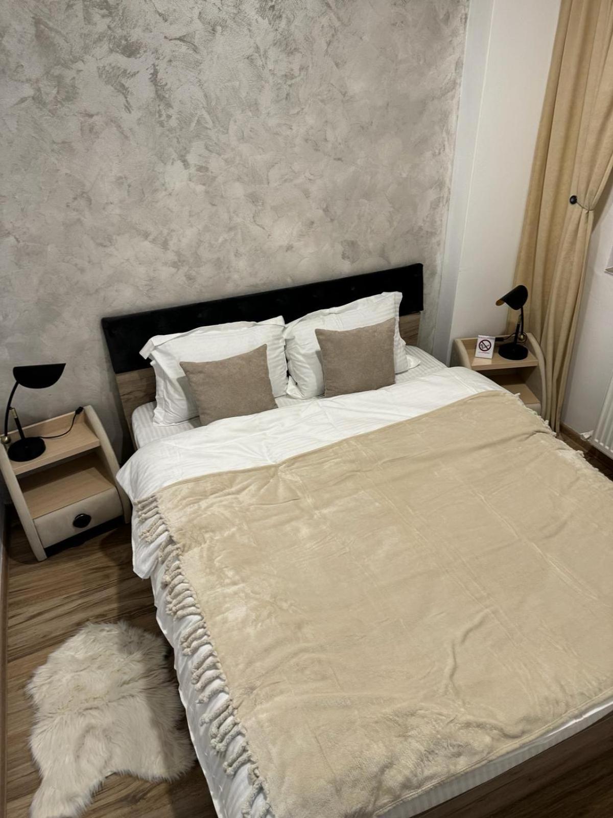 Luxury Young Residence Ιάσιο Εξωτερικό φωτογραφία